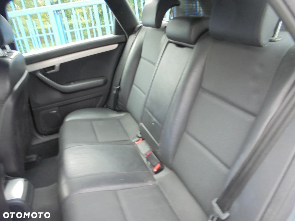 Audi A4 Avant 2.0 T FSI - 11