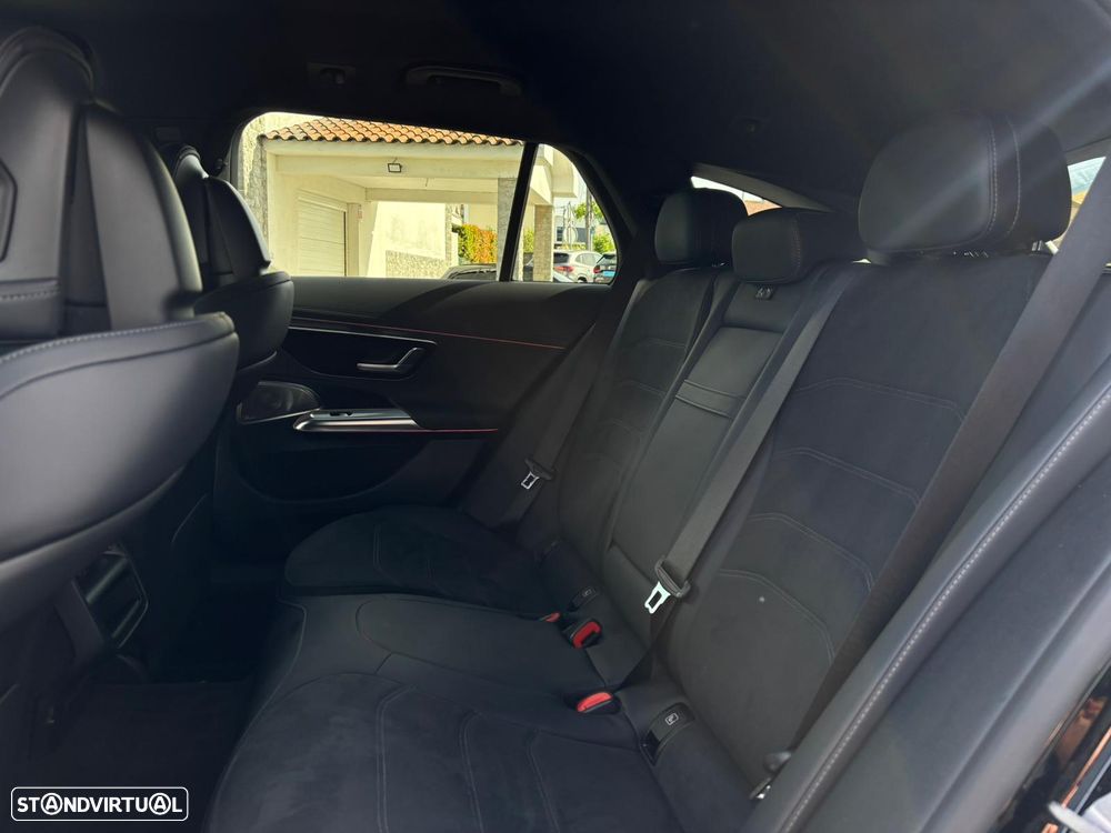 Mercedes-Benz E 300 de 9G-TRONIC AMG Line - 14