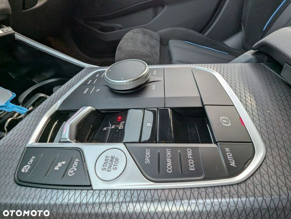 BMW Seria 3 330i xDrive M Sport - 18