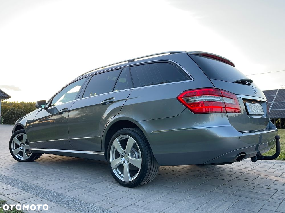 Mercedes-Benz Klasa E 350 CDI 4-Matic BlueEff Avantgarde - 3