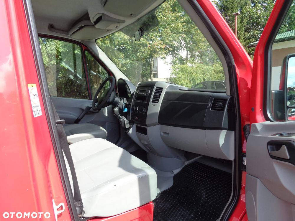 Volkswagen Crafter - 11