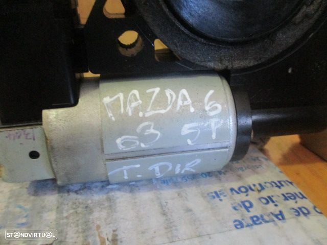 Motor Elevador Vidro CM011060 MAZDA 6 2003 TD MAZDA 6 2003 2.0I 140 CV 4P VERMELHO TD - 2