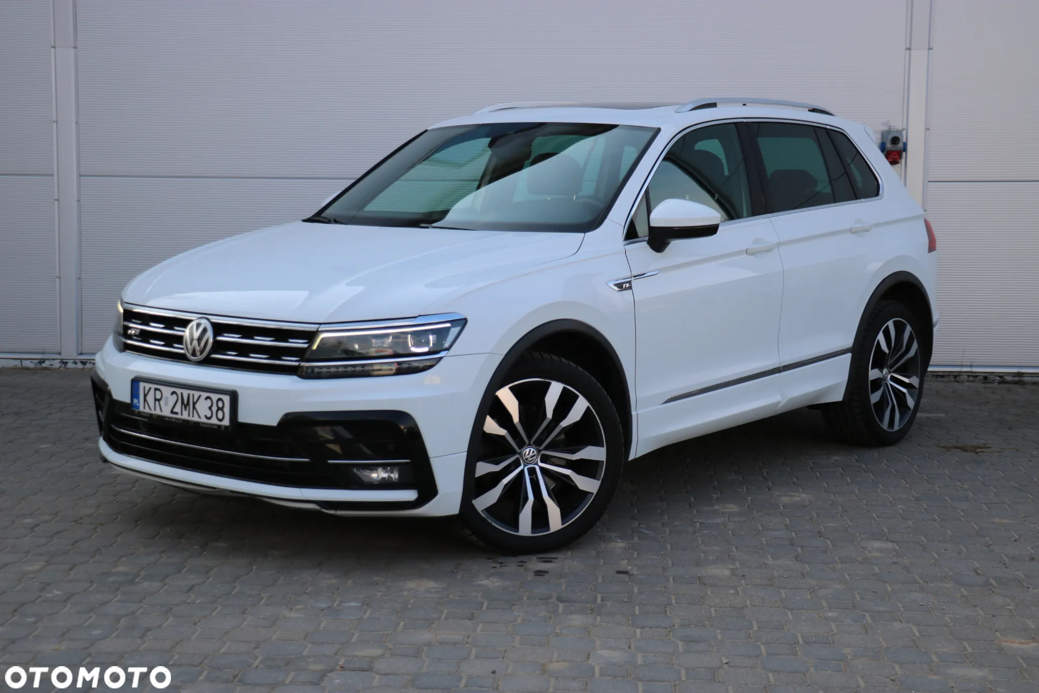 Volkswagen Tiguan - 2
