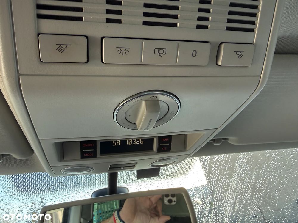 Volkswagen Multivan - 8