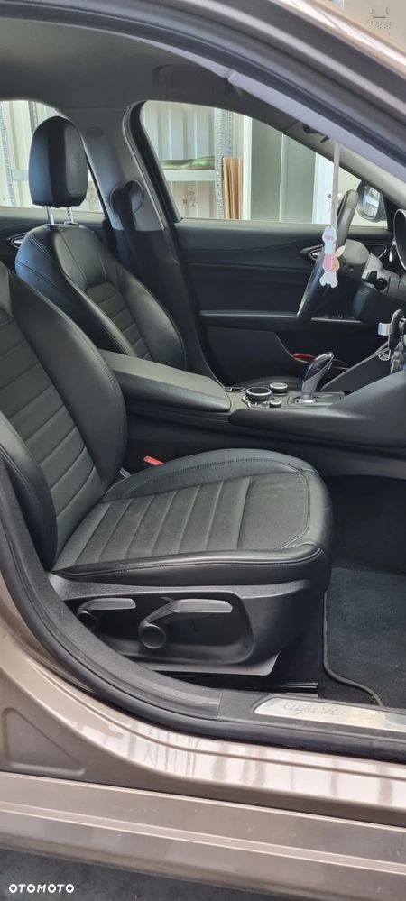 Alfa Romeo Giulia 2.2 D Turbo Super - 8