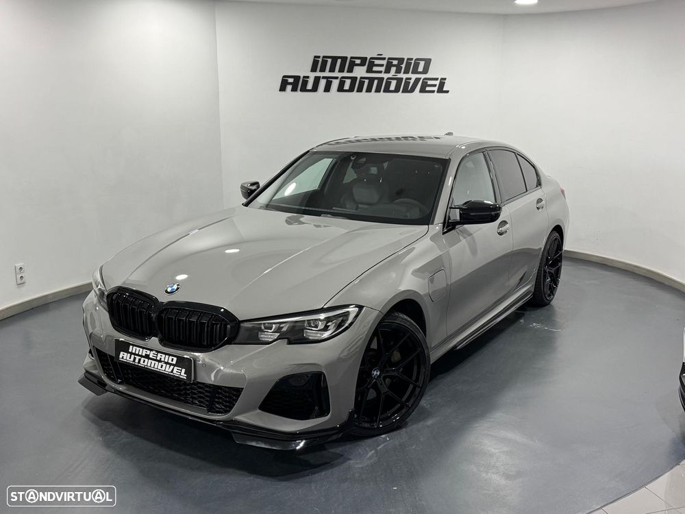 BMW 330 e Pack M Auto - 1