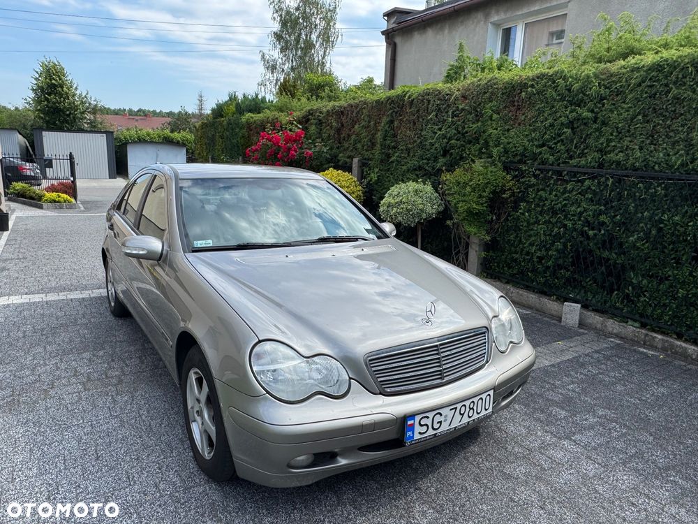 Mercedes-Benz Klasa C 220 CDI Classic - 4