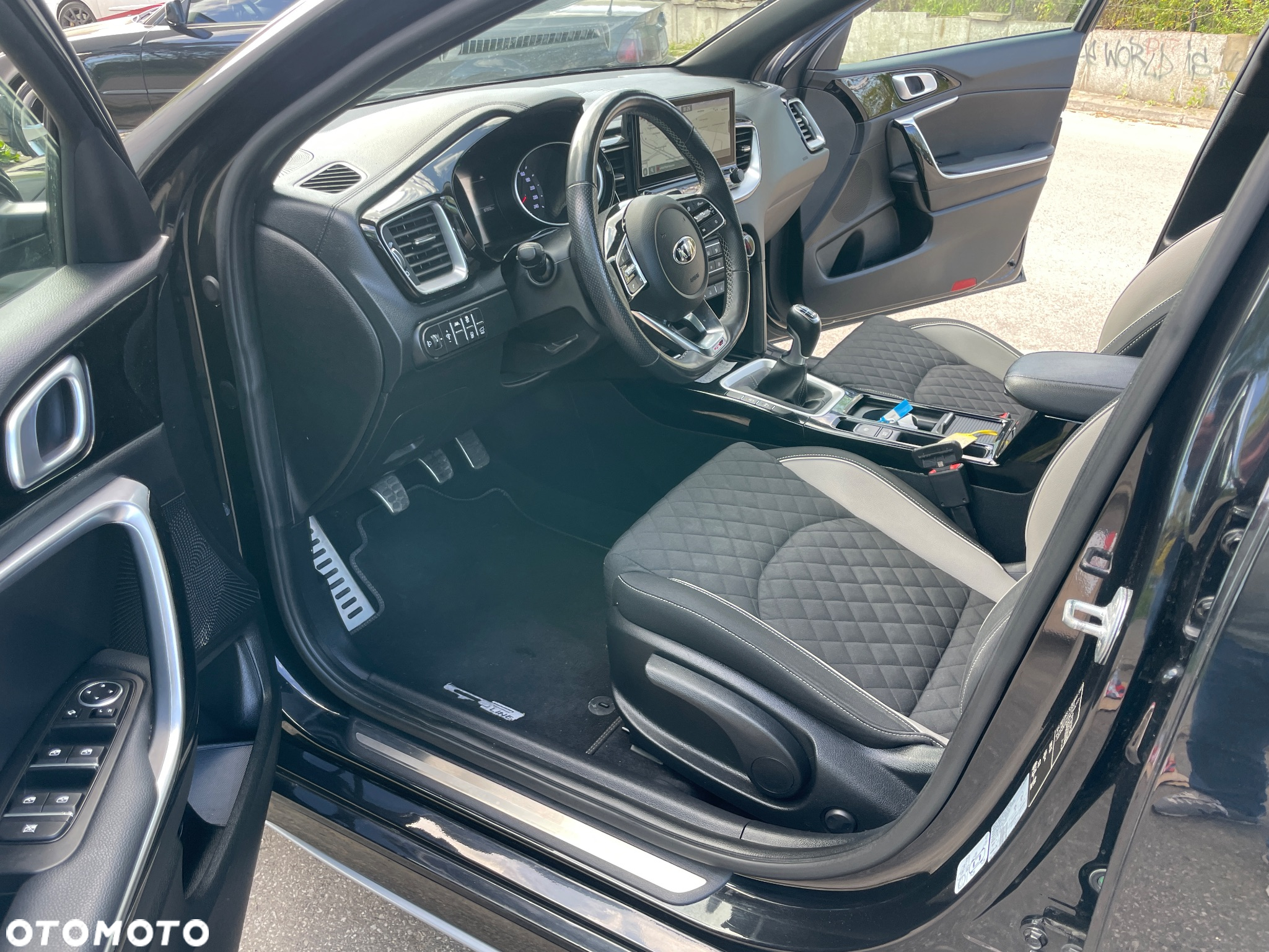 Kia ProCeed - 14