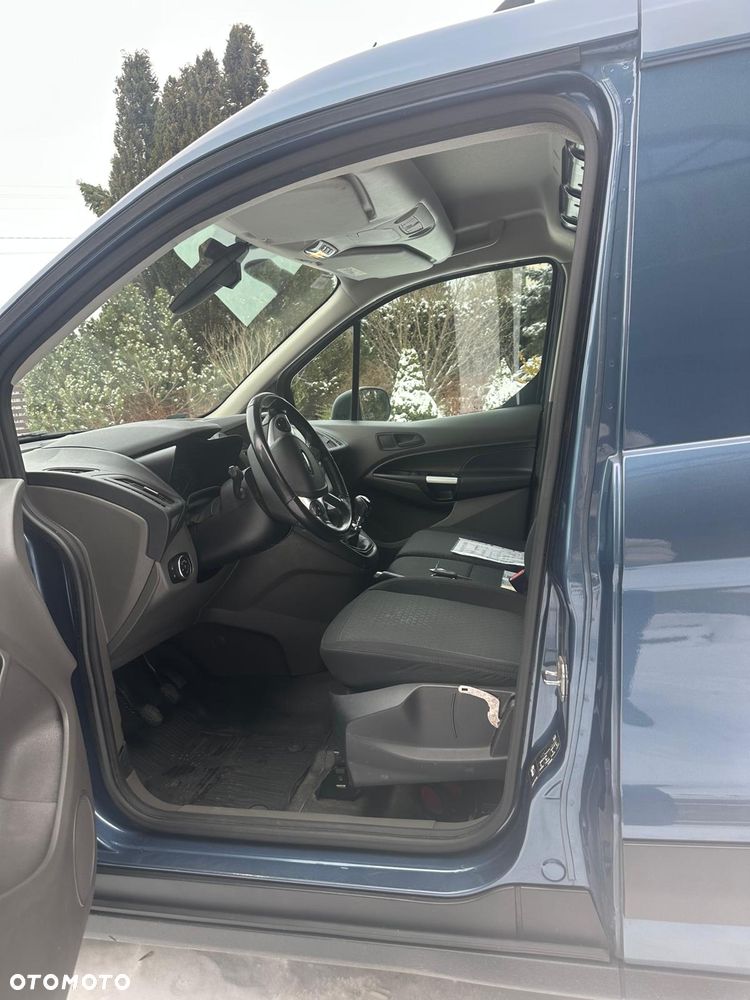 Ford Transit Connect - 8