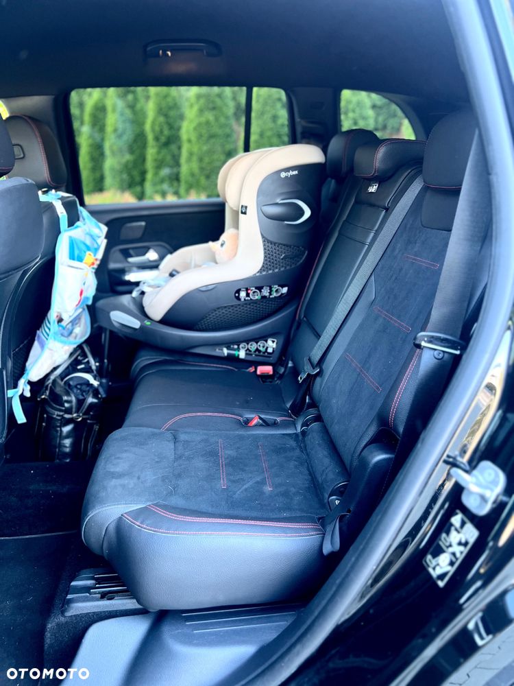 Mercedes-Benz GLB 200 d 4-Matic AMG Line 8G-DCT - 31