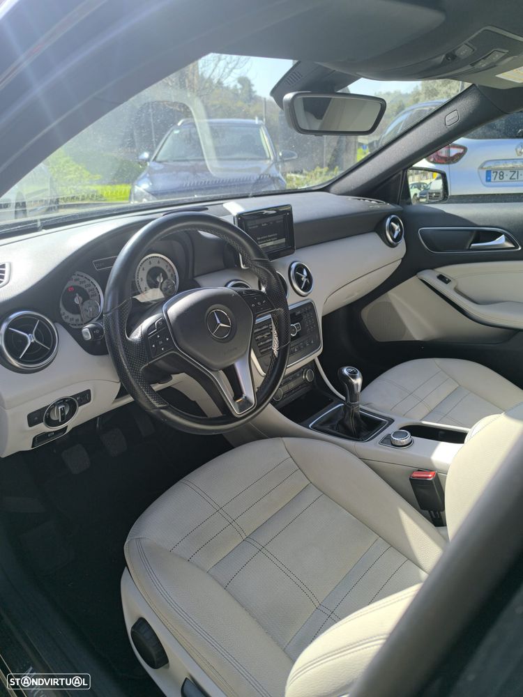 Mercedes-Benz A 180 BlueEFFICIENCY Edition Style - 17