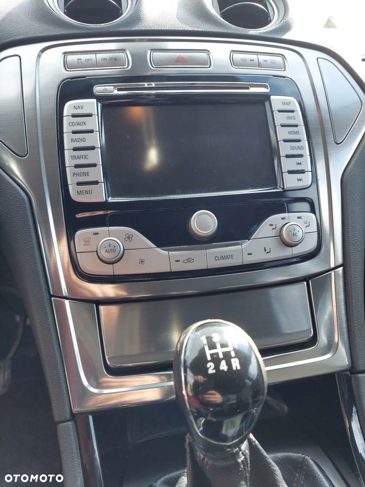 Ford Mondeo 2.0 FF Titanium - 13