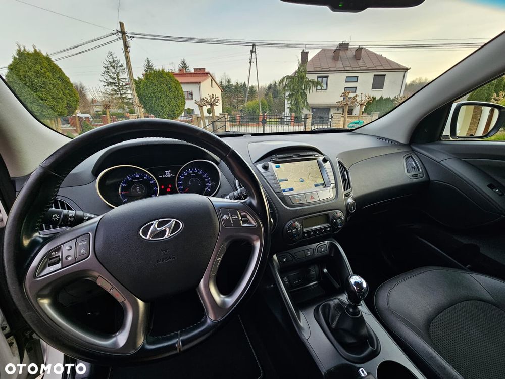 Hyundai ix35 1.6 2WD Fifa World Cup Edition - 33