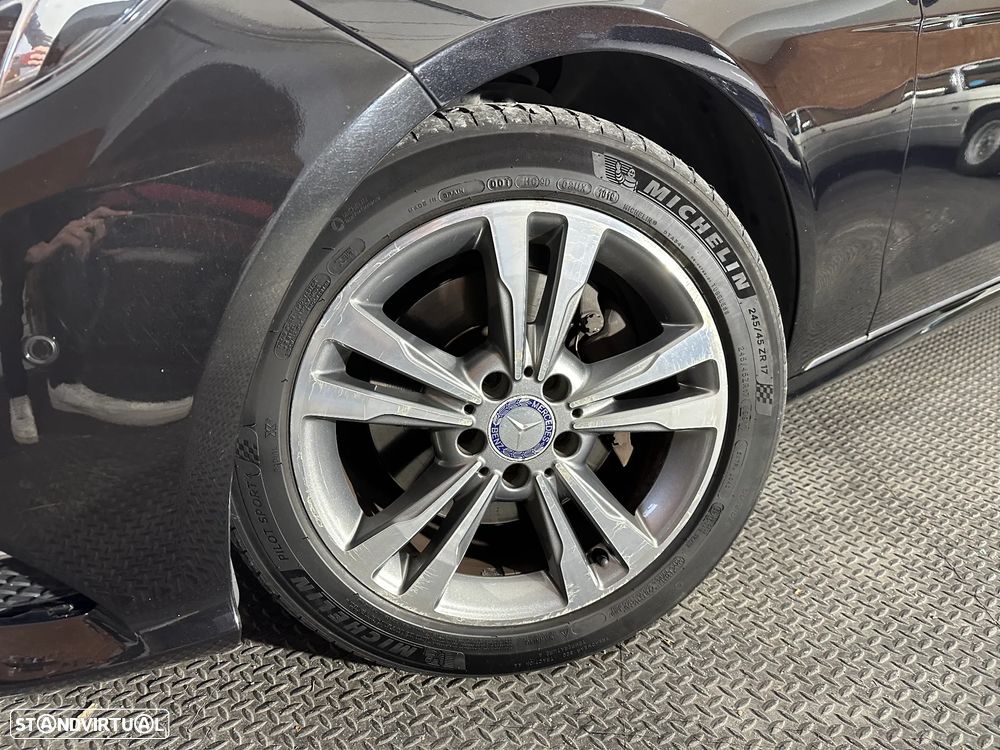 Mercedes-Benz E 300 Bluetec Hybrid Avantgarde - 11