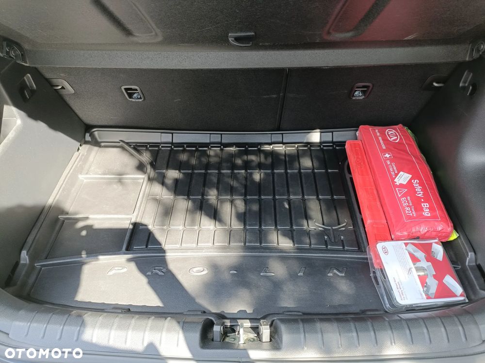 Kia Stonic 1.0 T-GDI L - 18