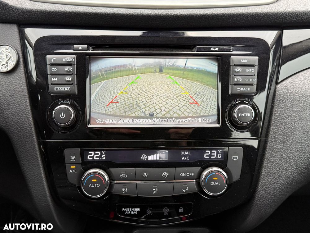 Nissan Qashqai 1.6 DCI ALL-MODE 4x4i ACENTA - 25