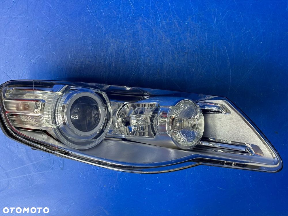 PRAWY BI XENON VW TOUAREG 7L LIFT HELLA BDB EUR - 1