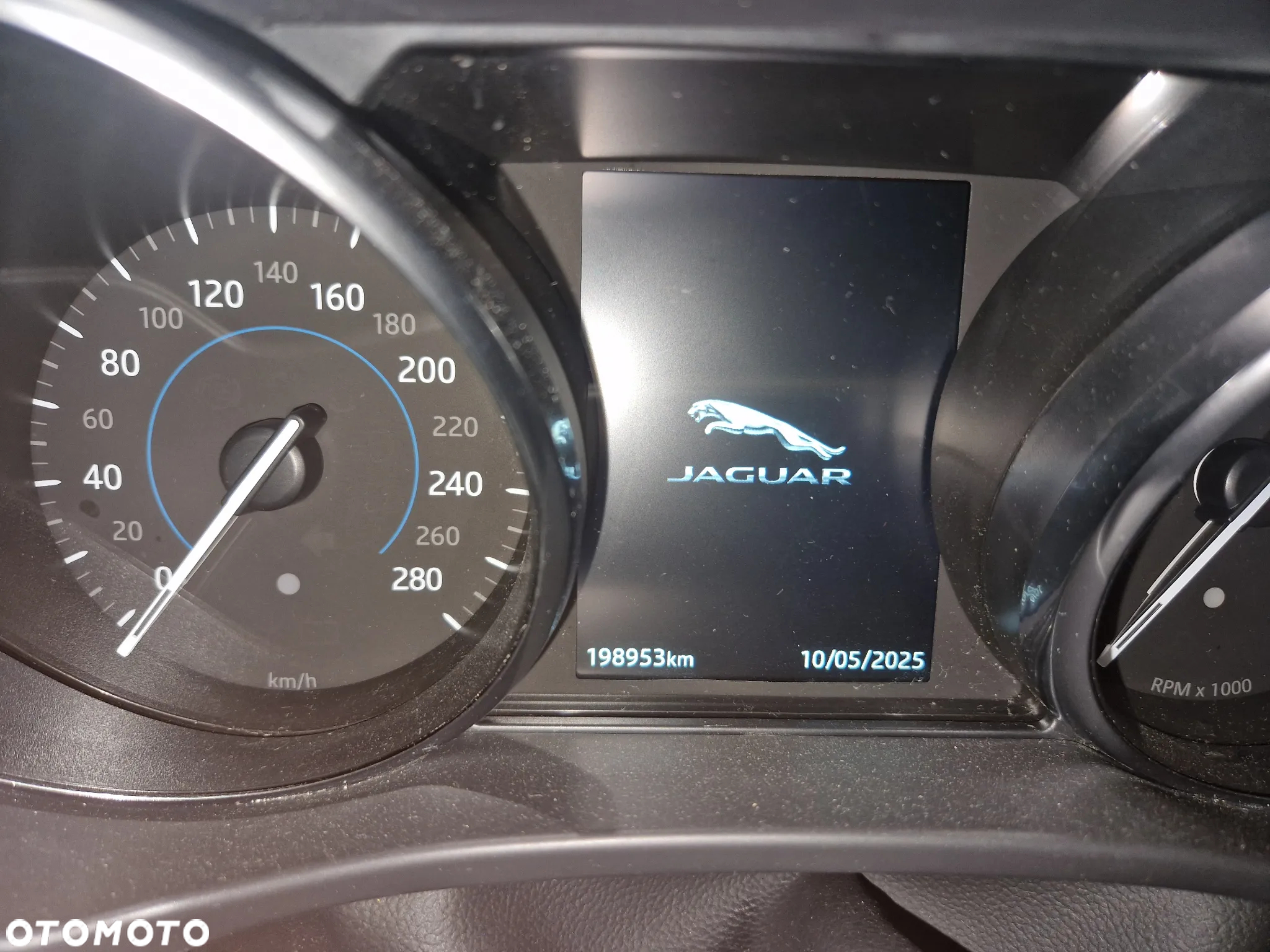 Jaguar F-Pace 20d AWD Pure - 11