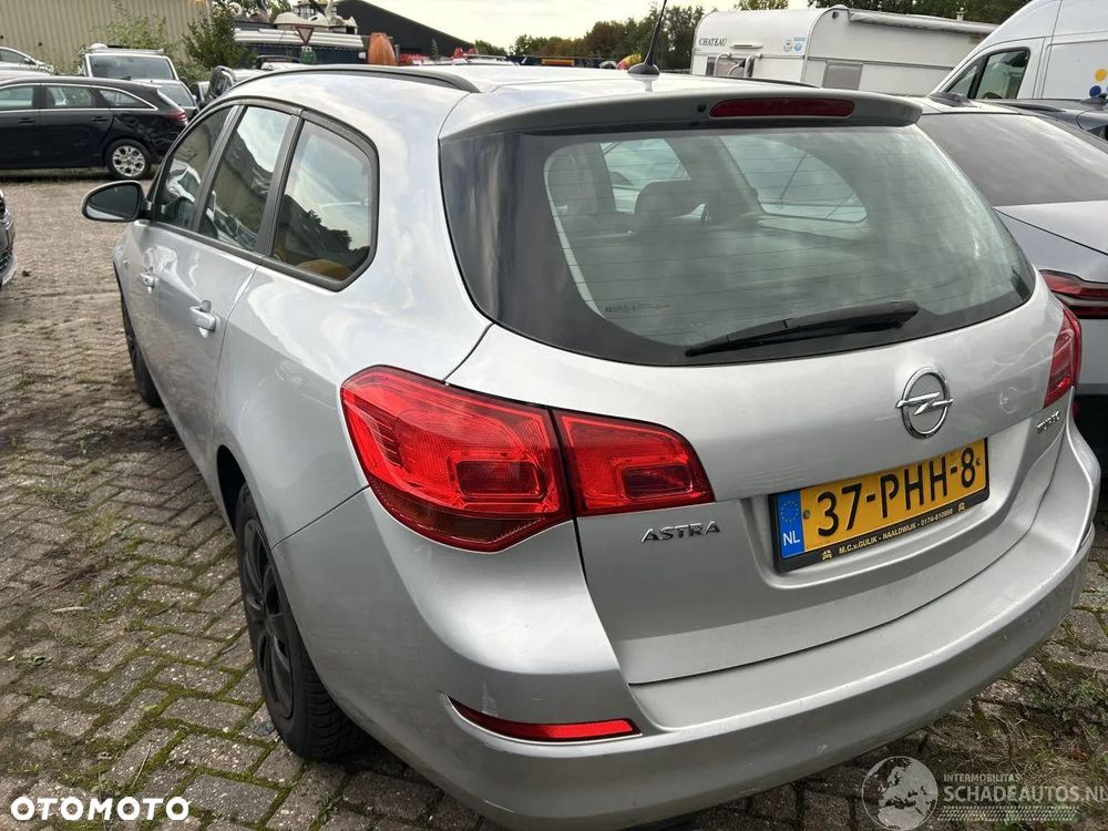 Toyota Auris Hybrid 135 Premium - 28