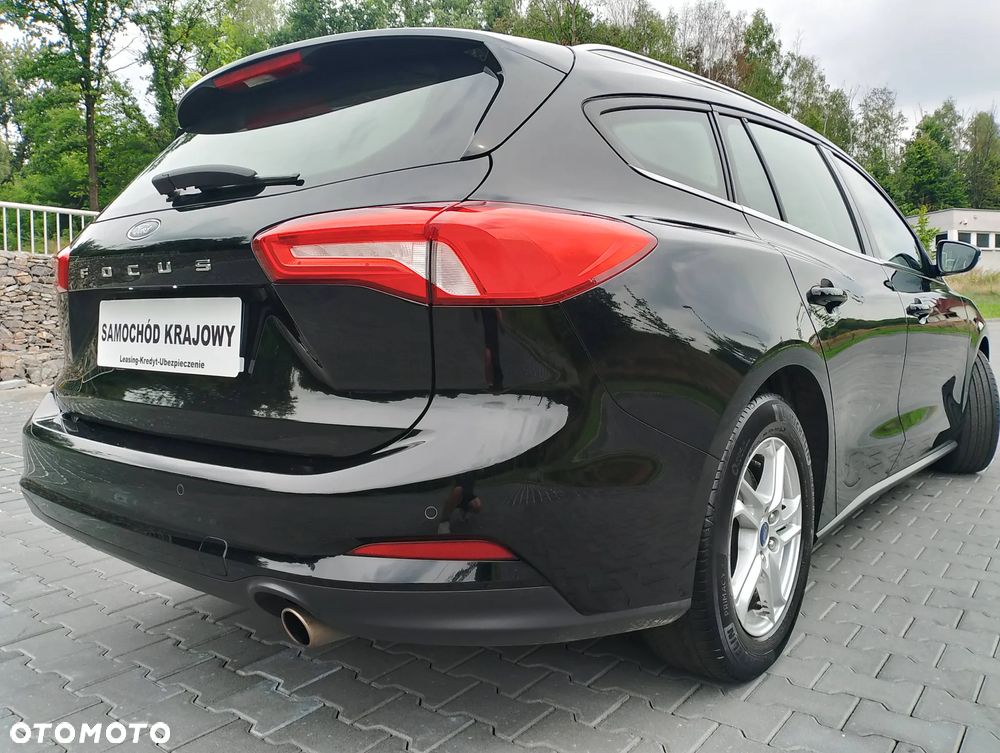 Ford Focus 1.5 TDCi SYNC Edition - 6