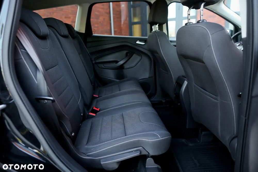 Ford Kuga 2.0 TDCi 2x4 SYNC - 26