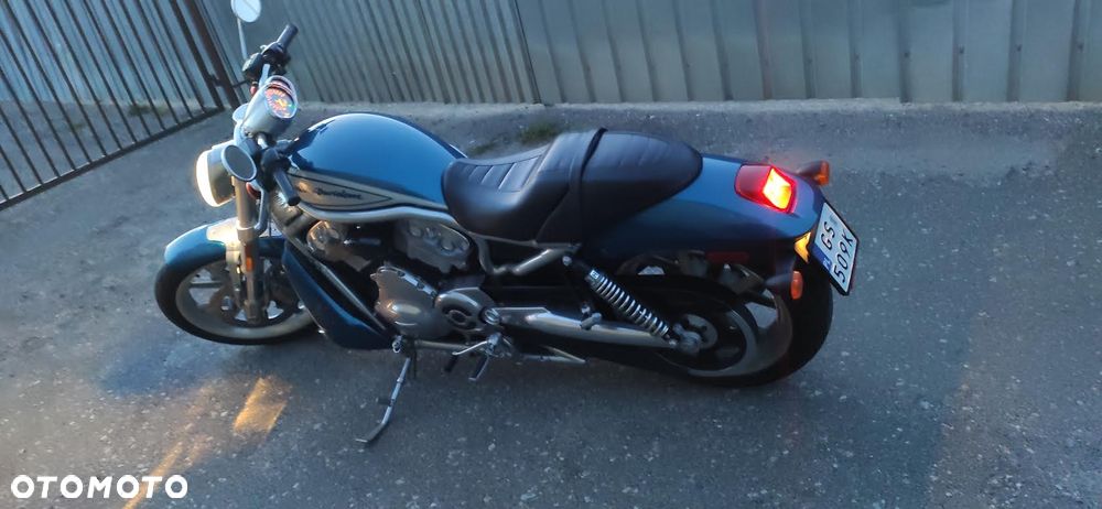 Harley-Davidson V-Rod Street Rod - 11