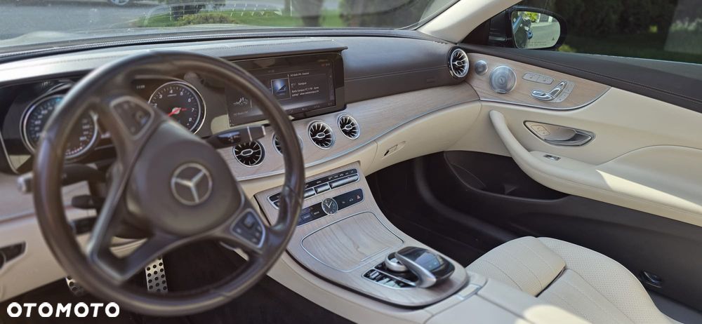 Mercedes-Benz Klasa E 400 - 21