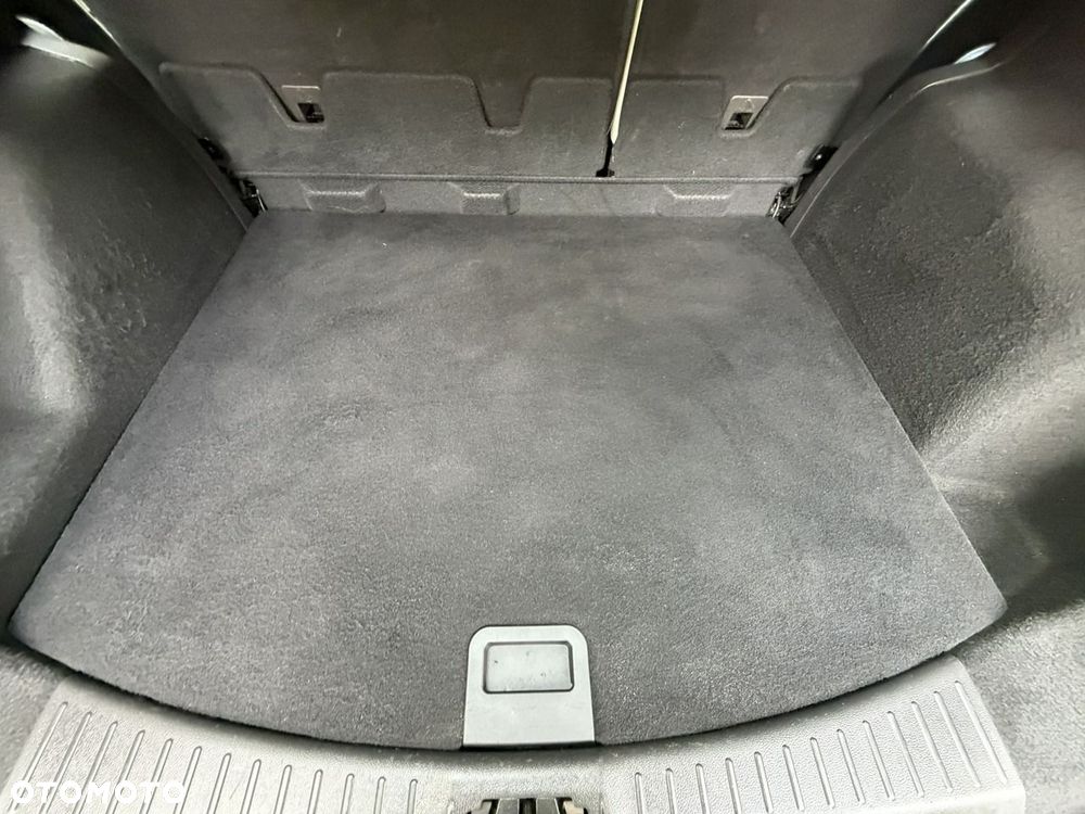 Ford Kuga - 26