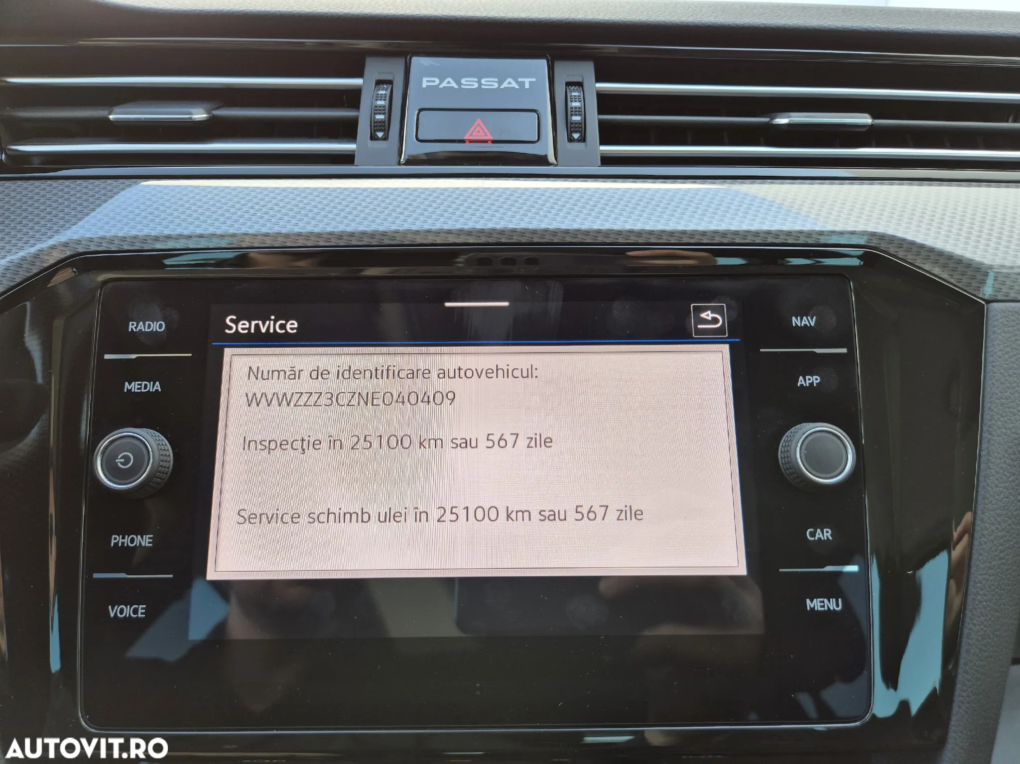Volkswagen Passat Variant 2.0 TDI SCR DSG 4Motion Alltrack - 28