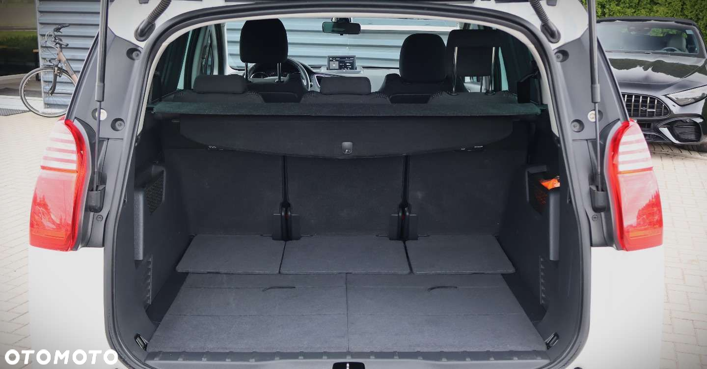 Peugeot 5008 - 20