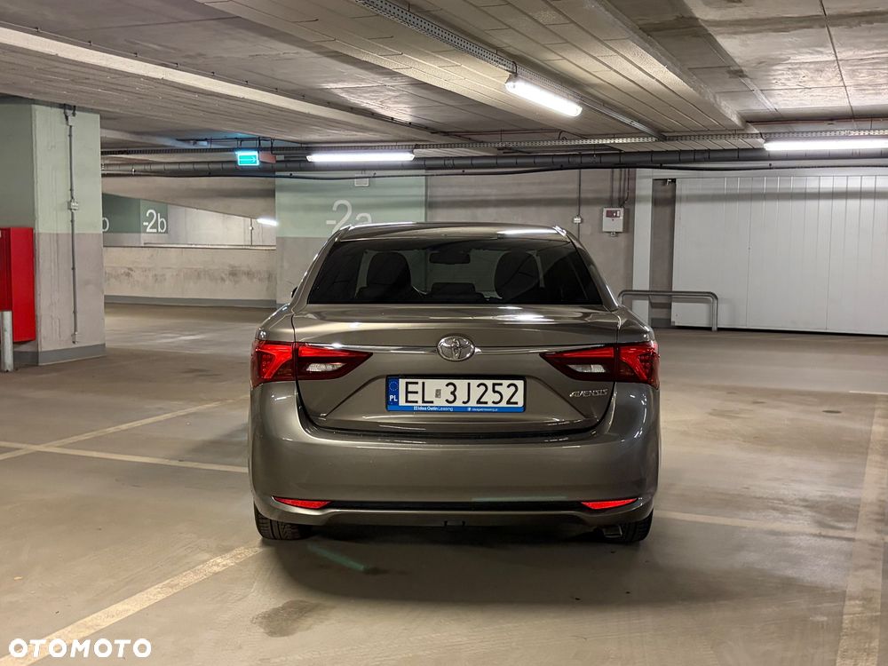 Toyota Avensis 2.0 D-4D Premium - 14