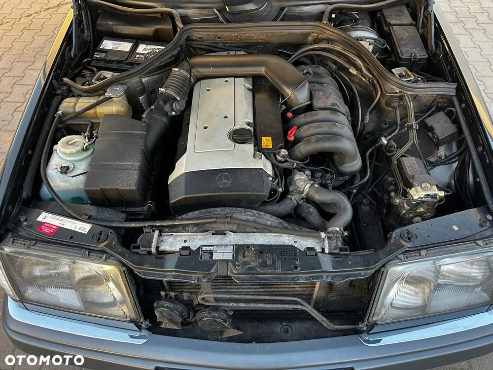 Mercedes-Benz W124 (1984-1993) - 17