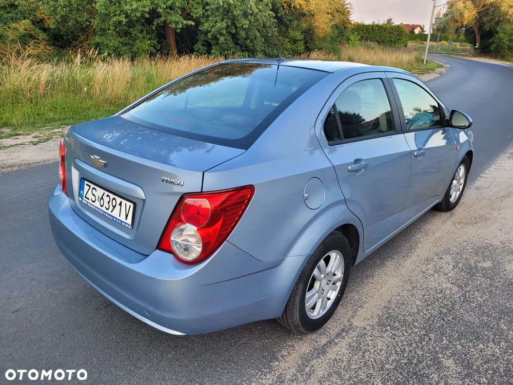 Chevrolet Aveo 1.4 16V LS - 4