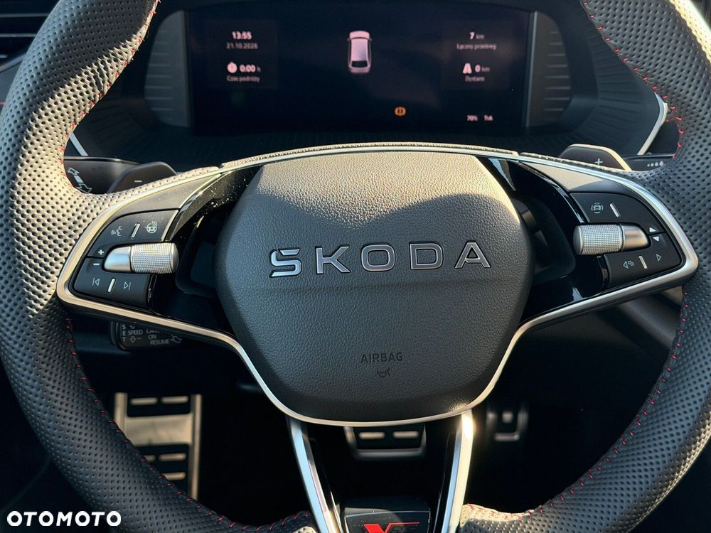 Skoda Octavia 2.0 TSI RS DSG - 16