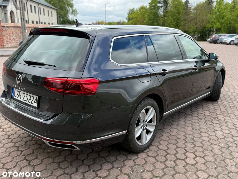 Volkswagen Passat - 6