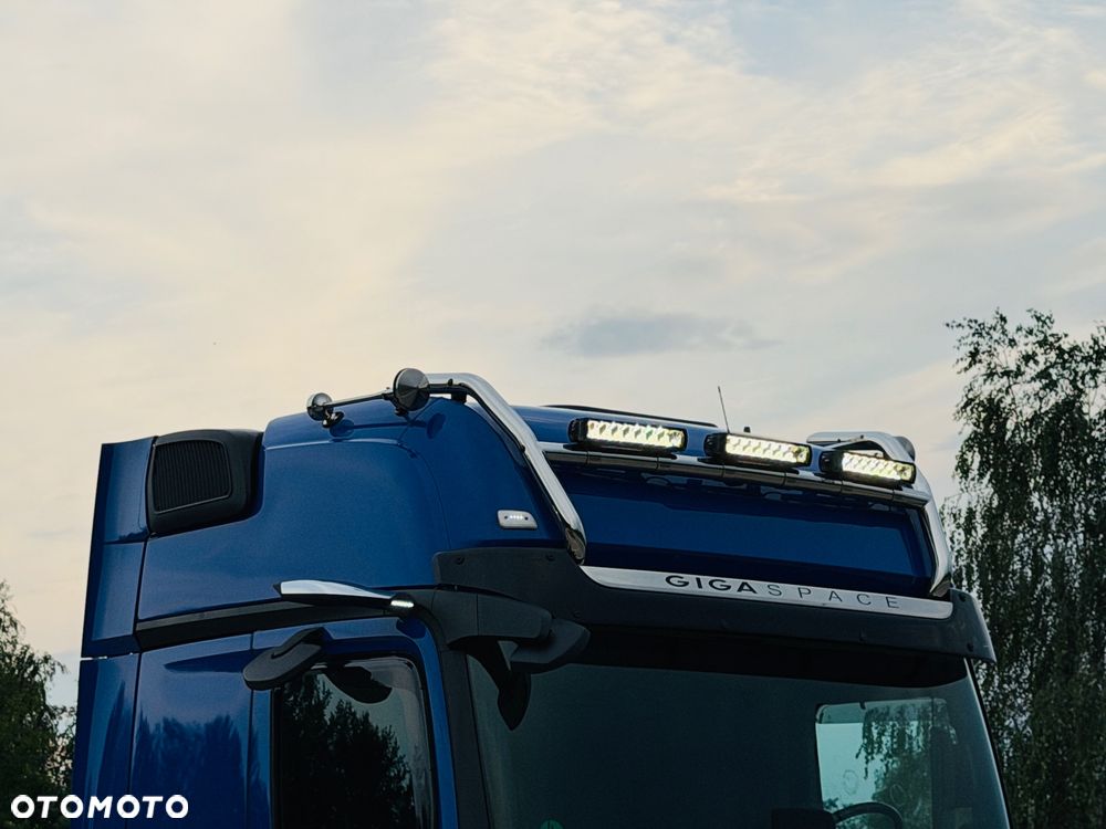 Mercedes-Benz Actros L 1853 Giga Space style Line pełna opcja, masaże, cały na poduszkach, full Led, hydraulika, z Niemiec 2022/23 - 28