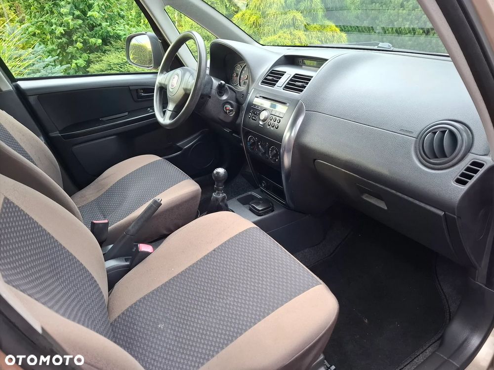 Fiat Sedici 1.6 16V 4x4 Luxury - 16