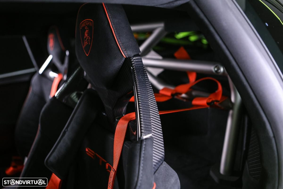 Lamborghini Huracán STO - 28