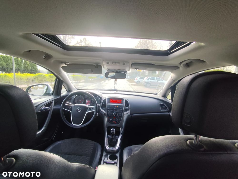 Opel Astra 1.4 T Cosmo S&S - 15