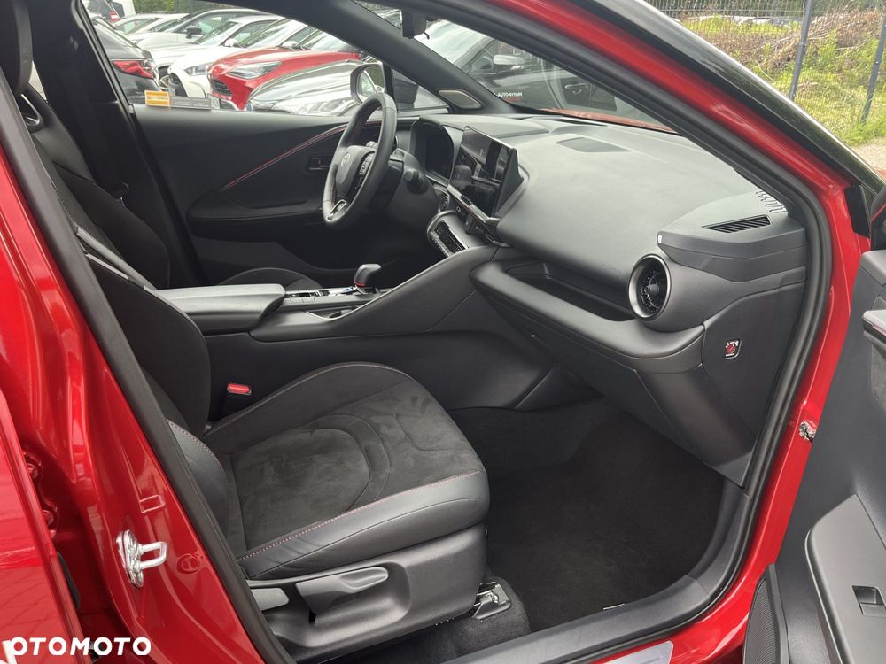Toyota C-HR - 23