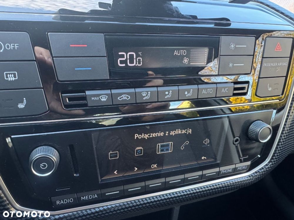 Volkswagen up! 1.0 move - 12