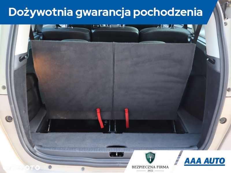 Renault Grand Scenic - 20