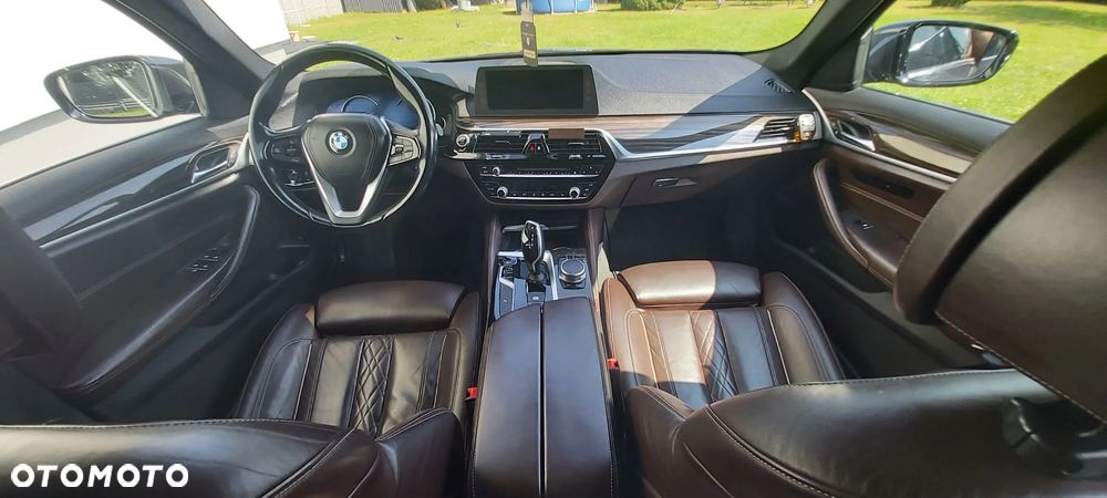 BMW Seria 5 520d Luxury Line - 23