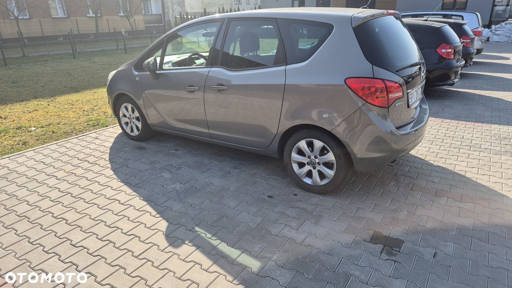 Opel Meriva - 4