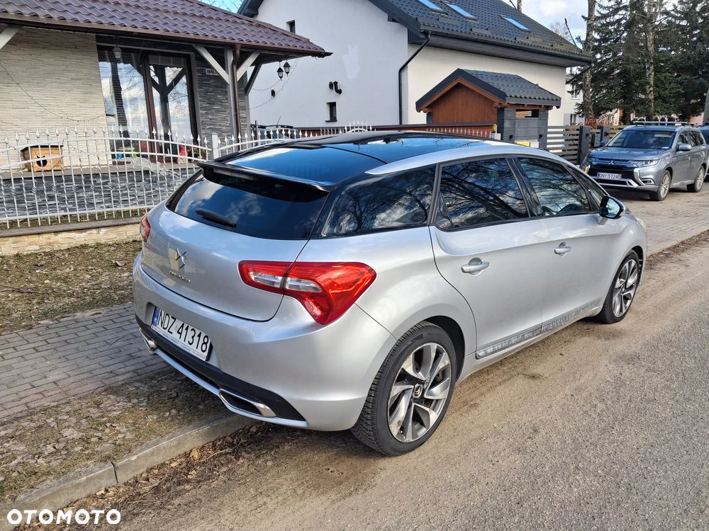 Citroën DS5 HDi 165 SportChic - 13