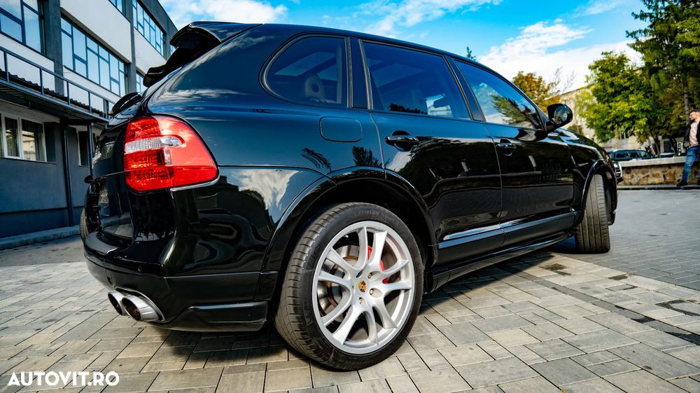 Porsche Cayenne Turbo Tip - 9