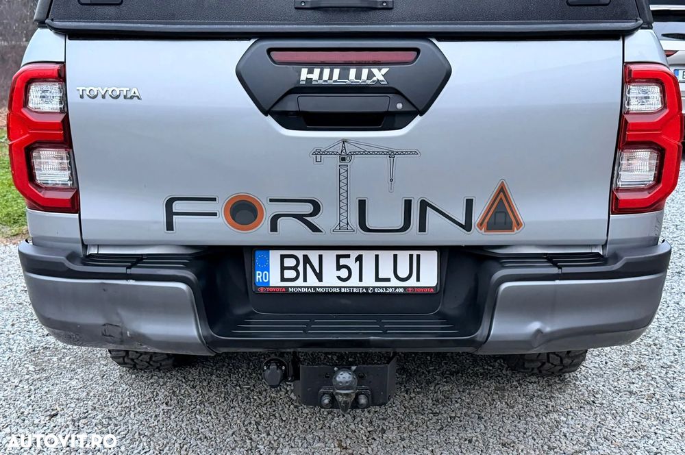 Toyota Hilux 2.8D 204CP 4x4 Double Cab AT Invincible - 17