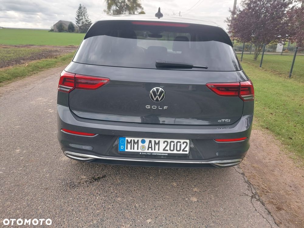 Volkswagen Golf - 5