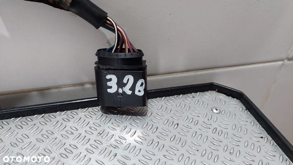 WIĄZKA WTRYSKÓW AUDI A6 C6 3,2 V6 FSI R2005 NR 06E971627C - 3