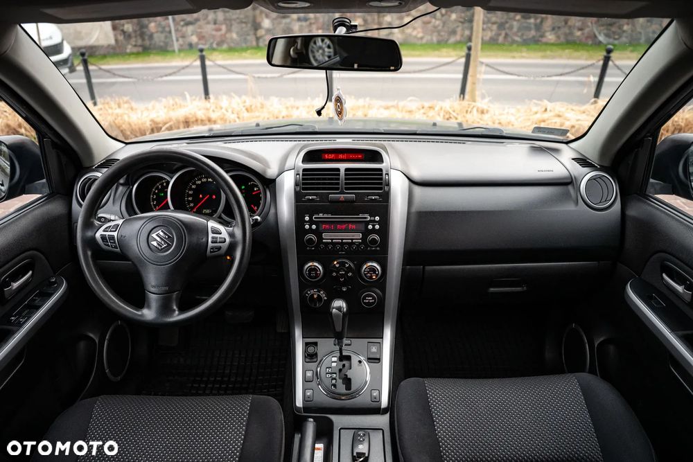 Suzuki Grand Vitara 2.0 Automatik Comfort + - 26